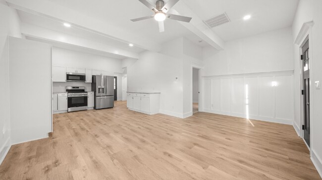 Photo - 55 Reed St NE