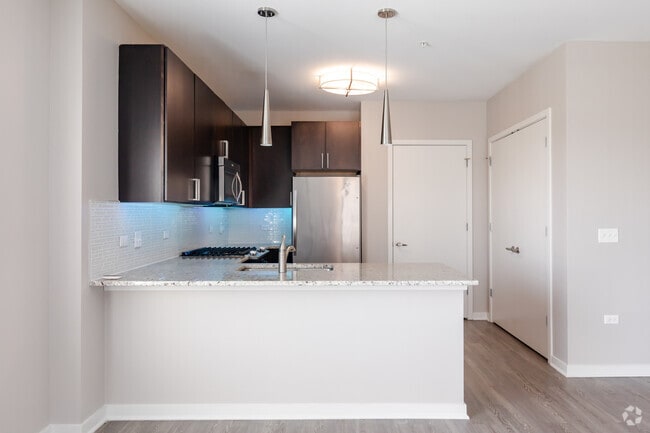 2BR, 2BA - Kitchen/Dining