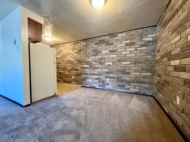 Photo - Amazing One Bedroom on the Second Floor! B... Unit 305