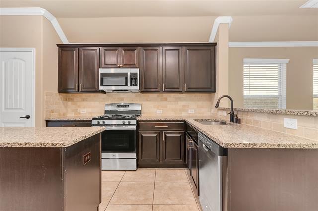 Photo - 5841 Fir Tree Ln