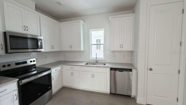 Photo - 10239 Dulbecco St