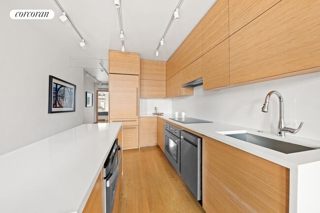 Photo - 103 W 122nd St