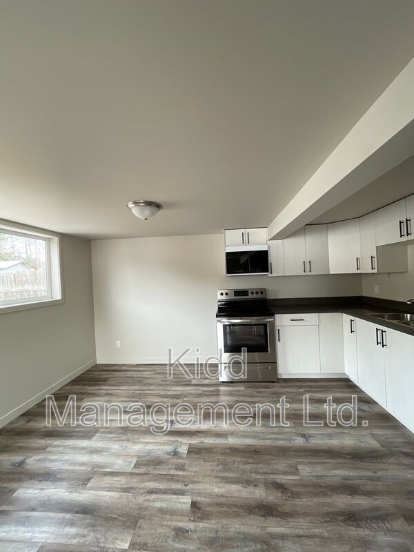 Photo - 2853 Meyer Rd