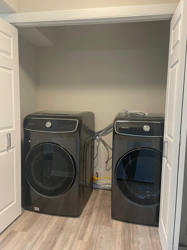 Dishwasher - 3301 W Alvina Ave