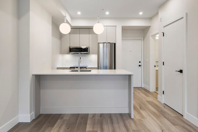 Photo - 45511-45511 Campus Dr