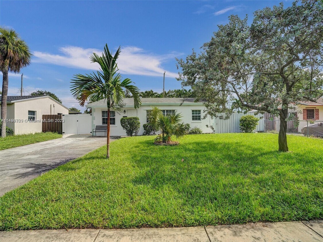 Photo - 6030 NE 6th Ave (Fort Lauderdale, FL)