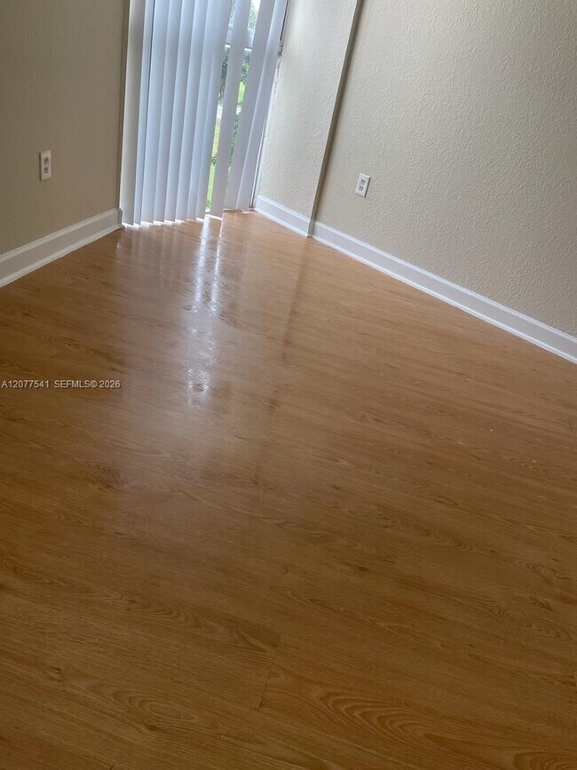 7075 NW 186th St Unit C505