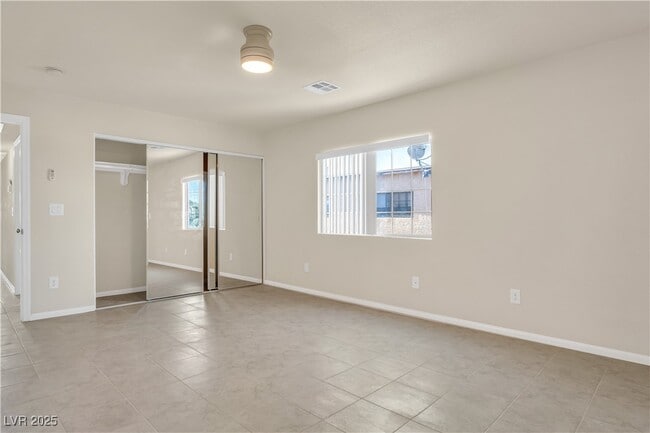 Building Photo - 2217 N Jones Blvd