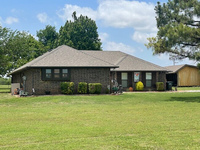 Photo - 19201 Aerial Rd