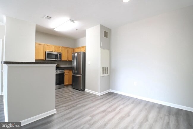 Photo - 5117 Travis Edward Way Unit 5117E