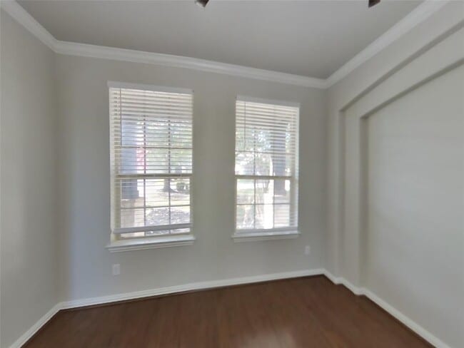 Photo - 1913 Colony Glen Ln