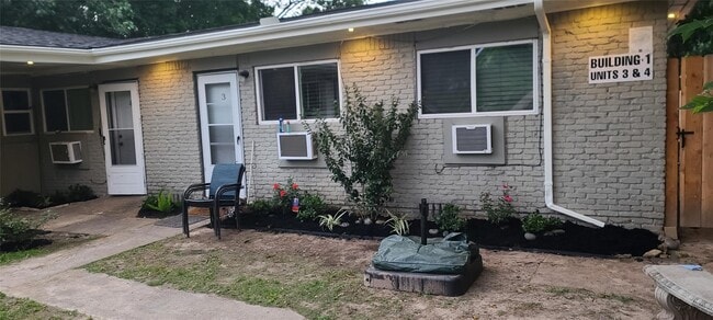 Building Photo - 791 Fortune St Unit 4