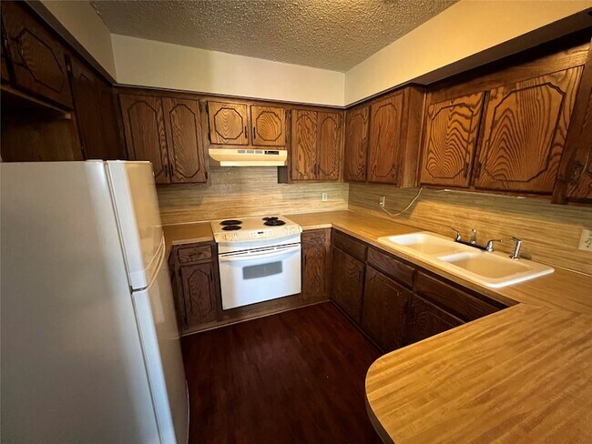 Photo - 411 W Pelton St Unit B