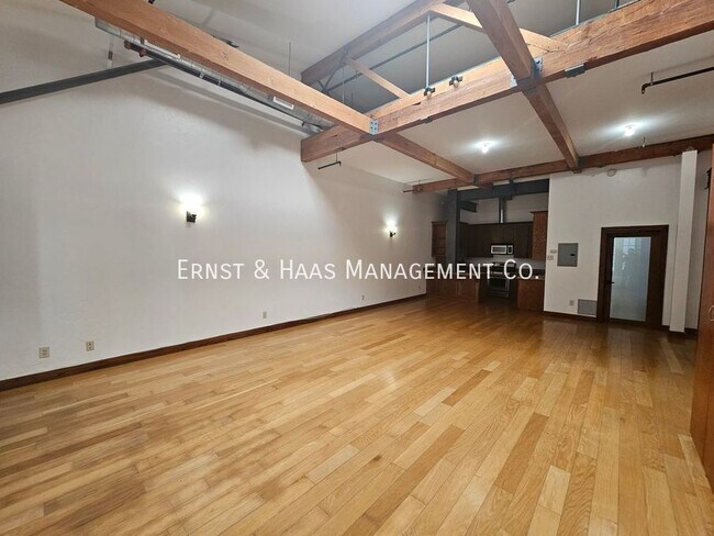 800 S Pacific Ave Unidad 202