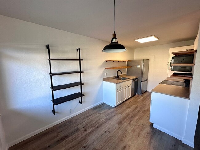 Photo - For Rent - [Royal Palm] 94-1363 Kulewa Lp. #15U