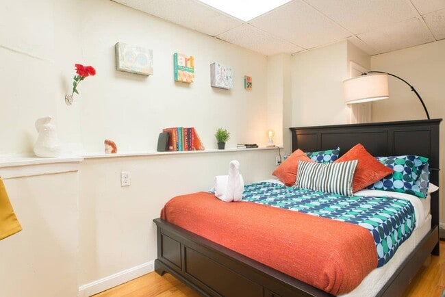 Photo - 35 Bay State Rd Unidad B