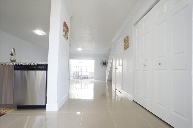 Photo - 610 NW 108th Terrace