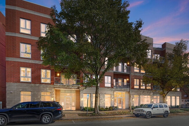 Building Photo - 1415 Sherman Ave Unit 207