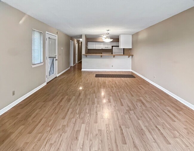 Photo - Spacious Condo next to Magnuson Park