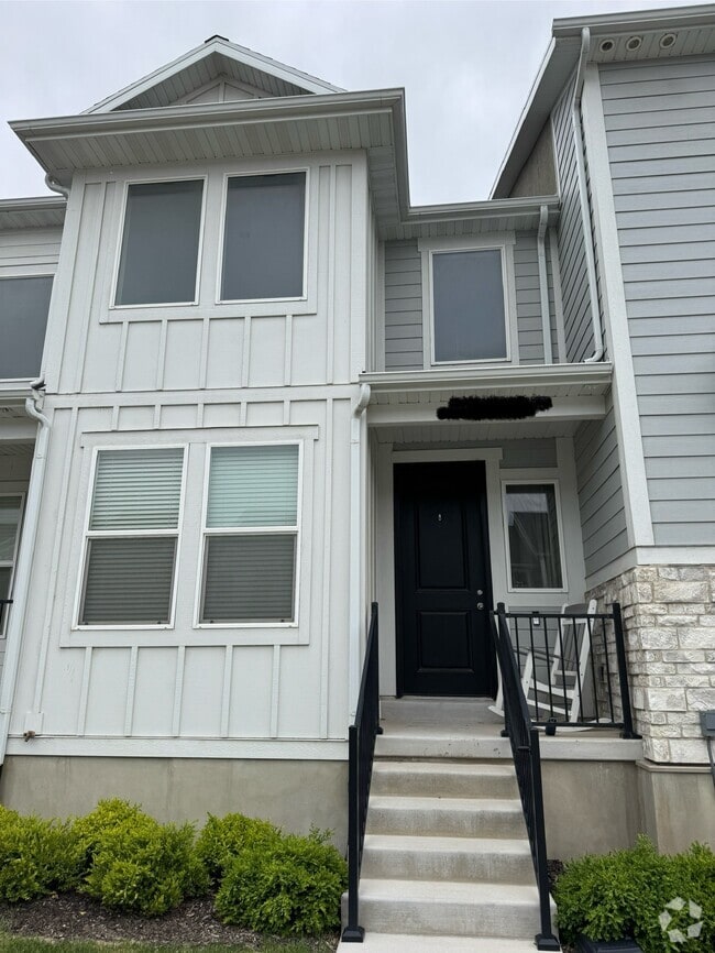 Building Photo - 2055 N 3930 W Rental
