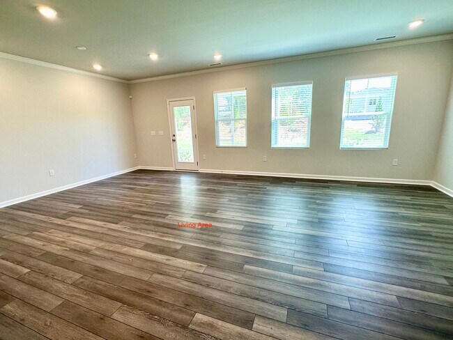 Photo - 108 Jade Crk Dr