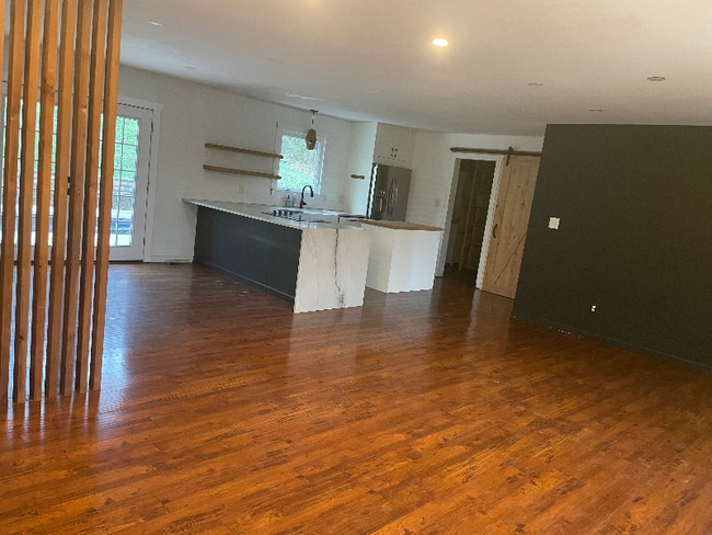 Photo - 2341 Santa Fe Pike