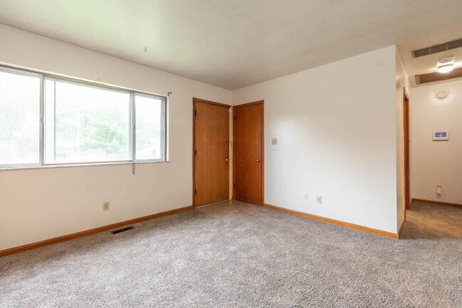 2BR/1BA near Campus - 2BR/1BA near Campus House