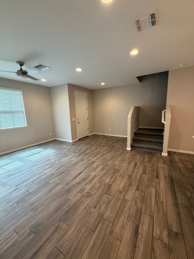 Photo - Beautiful newer townhome for rent in Tempe