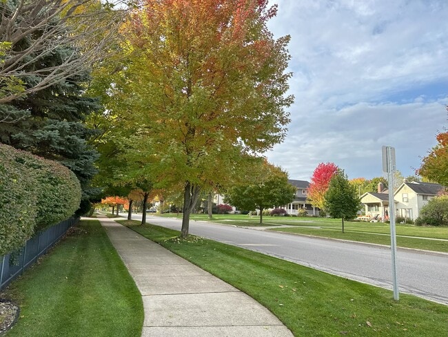 Photo - 430 N Elmwood Ave