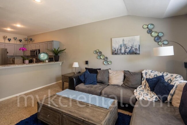 Photo - 1201 N Mart-way Dr