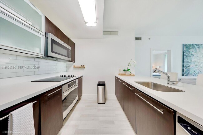 Photo - 90 SW 3rd St Unit 3109