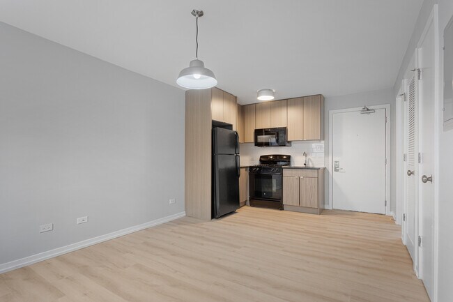 Photo - 5411 N Winthrop Ave