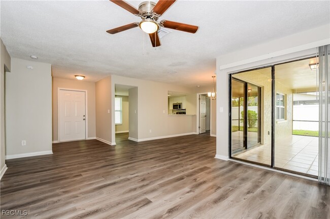 Photo - 1820 SE 10th St