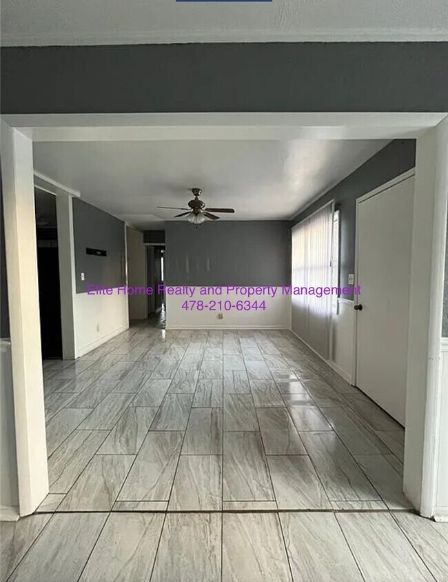 Photo - 4220 Elkan Ave