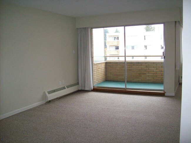 Building Photo - Massey Place