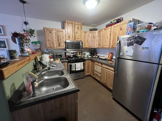 Photo - 15840 W Hess Ln