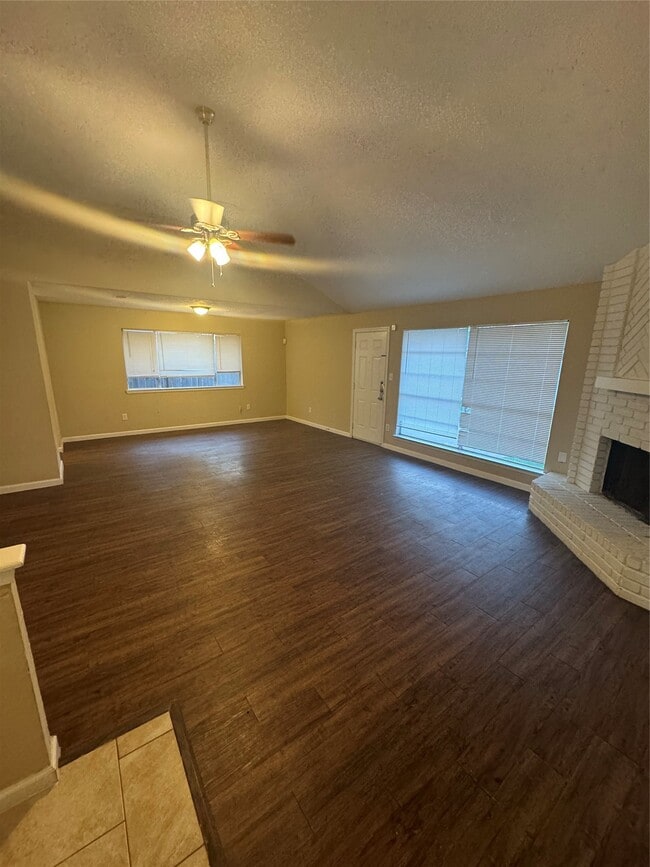 Photo - 13418 Oak Ledge Dr