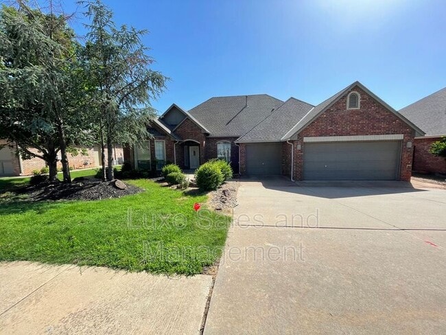 Building Photo - 2425 Flint Ridge Rd