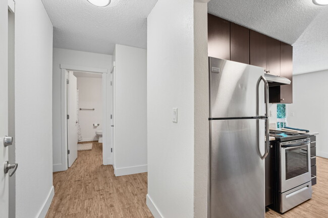 Photo - Beverly Grove Apartments