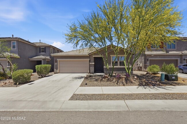 Building Photo - 4220 S Macy Cir