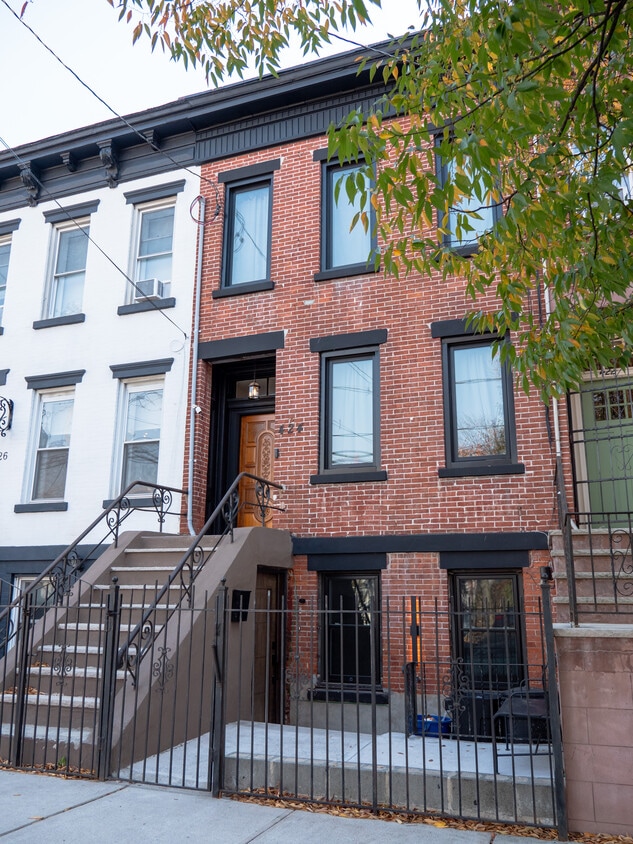 Photo - 424 Pacific Ave (Jersey City, NJ)