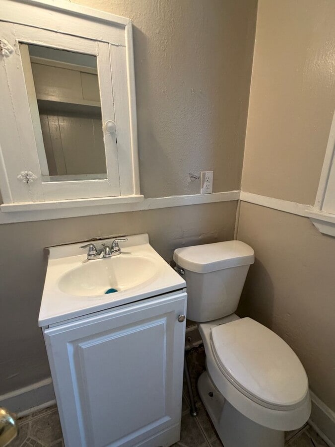 Photo - 3551 W College St Unit 3551 1/2 W College