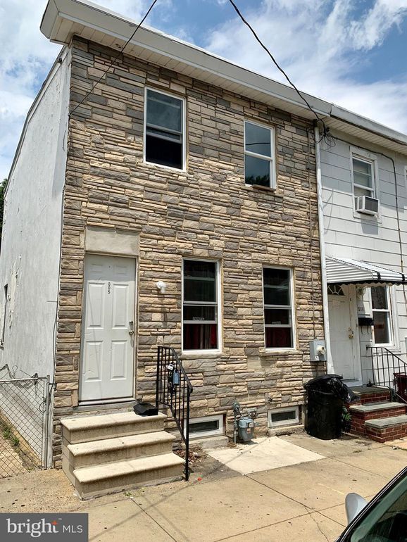 Photo - 805 Anchorage St Townhome