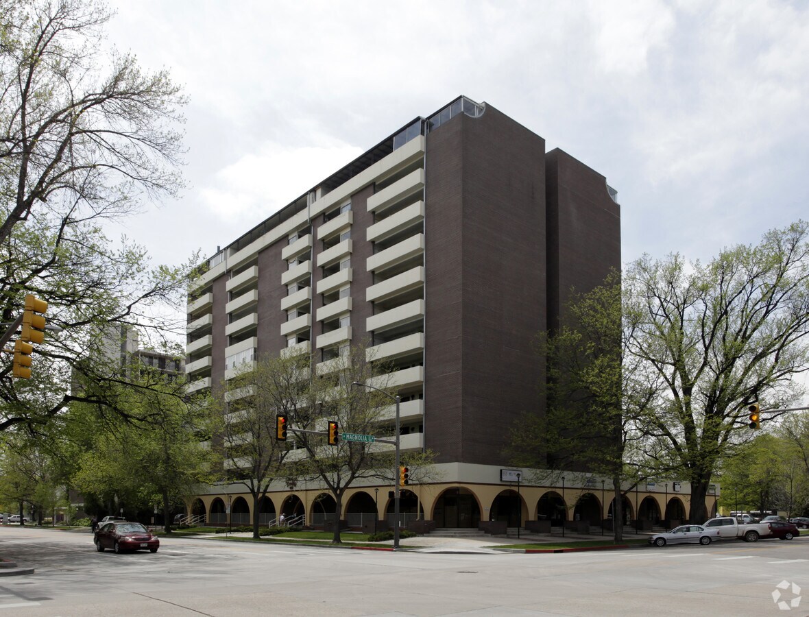 Photo - Park Lane Towers