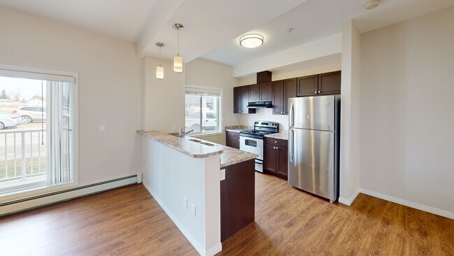 Photo - 10004-1097A 97A St Unit 208