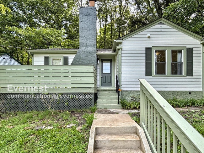 Photo - 4422 Edelweiss St House