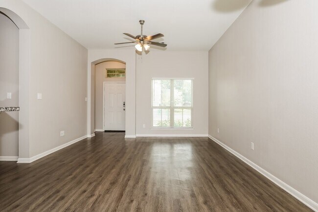 Photo - 131 Brock's Ln