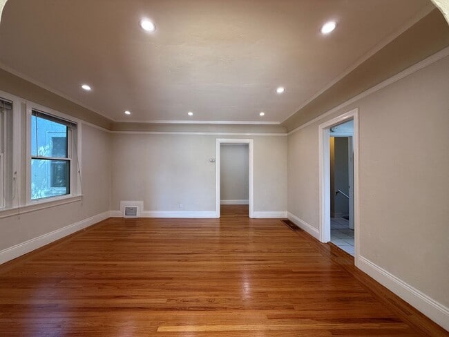 912 N Humboldt St Unit 1