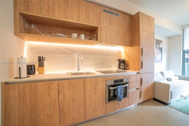 Photo - 11 NE 6th St Unit 1403