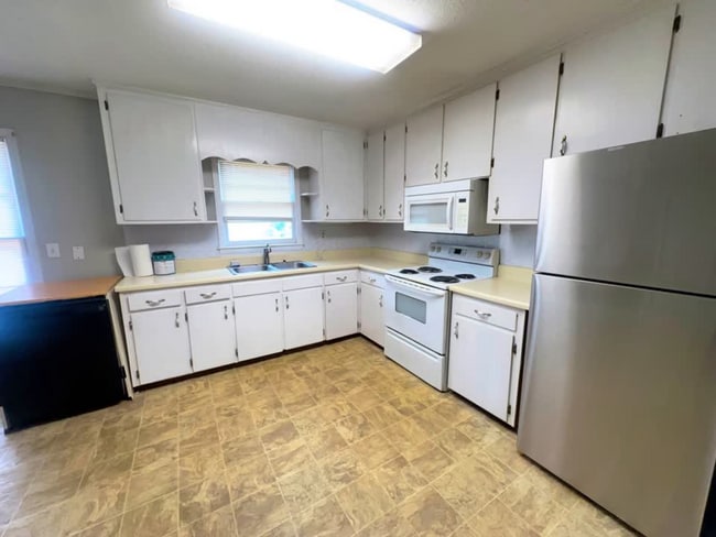 Photo - 607 Parker Mathis Dr